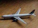 N273AY <br>1:400